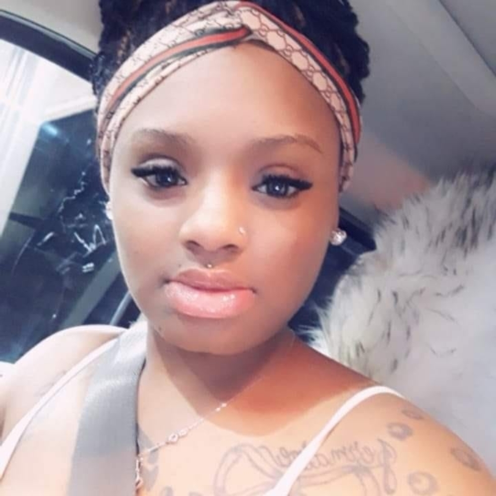 Meet your Posher, Shena